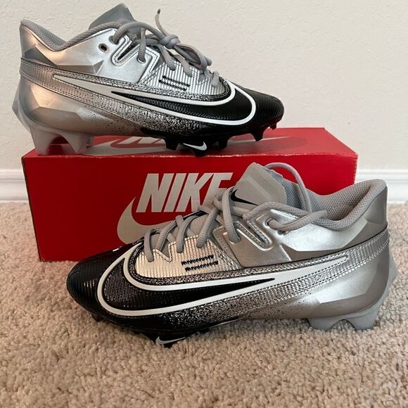 Nike Vapor Edge Elite 360 2 Football Cleats - Picture 1 of 10